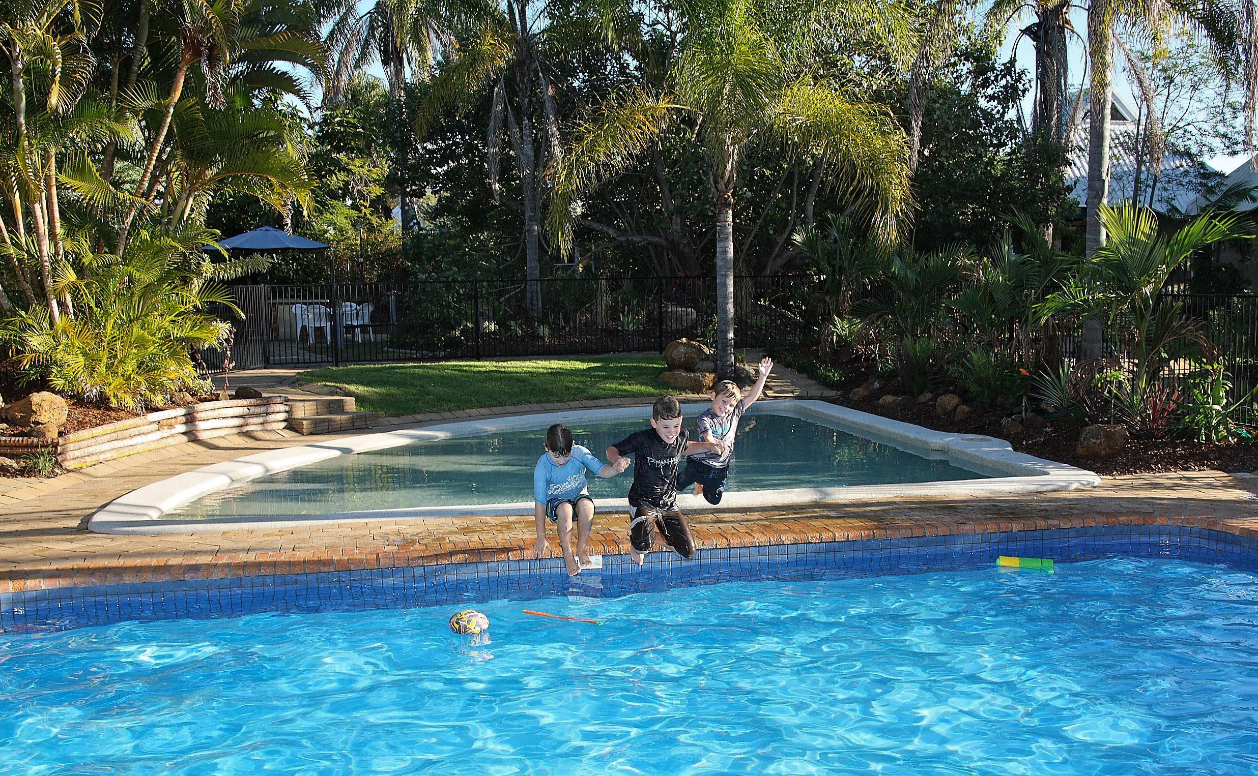 Kellys Beach Resort バーガーラ エクステリア 写真